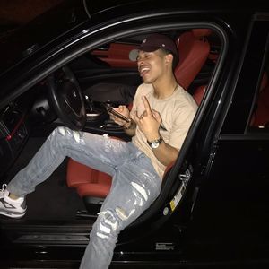 Meet your Posher, Keyon